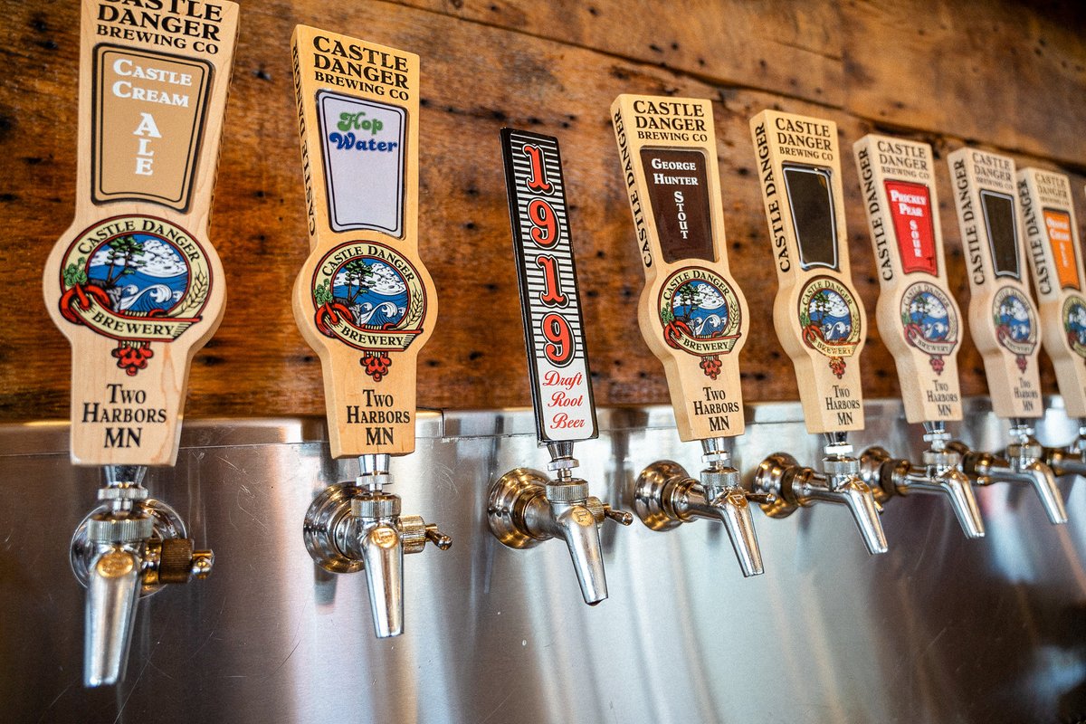 cdangerbrewer's tweet photo. Interested in NA options? We've got you covered with Uffda Kombucha, Northern Soda Company, 1919 Root Beer, and our own Hop Water.
#naoptions #nonalc #castledangerbrewery https://t.co/bZieldj1KG