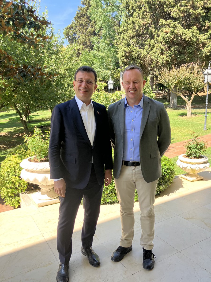 James Anderson (@jamesanderson) on Twitter photo Just one month into the pandemic, Istanbul Mayor <a href="/imamoglu_int/">Ekrem İmamoğlu (International)</a> stood up a mutual aid platform to help residents help each other pay bills. Today, “Askida Fatura”has spread to 40+ other Turkish cities.
Of course, they won <a href="/BloombergDotOrg/">Bloomberg Philanthropies</a>’s global #MayorsChallenge. Just one month into the pandemic, Istanbul Mayor <a href="/imamoglu_int/">Ekrem İmamoğlu (International)</a> stood up a mutual aid platform to help residents help each other pay bills. Today, “Askida Fatura”has spread to 40+ other Turkish cities.
Of course, they won <a href="/BloombergDotOrg/">Bloomberg Philanthropies</a>’s global #MayorsChallenge.
