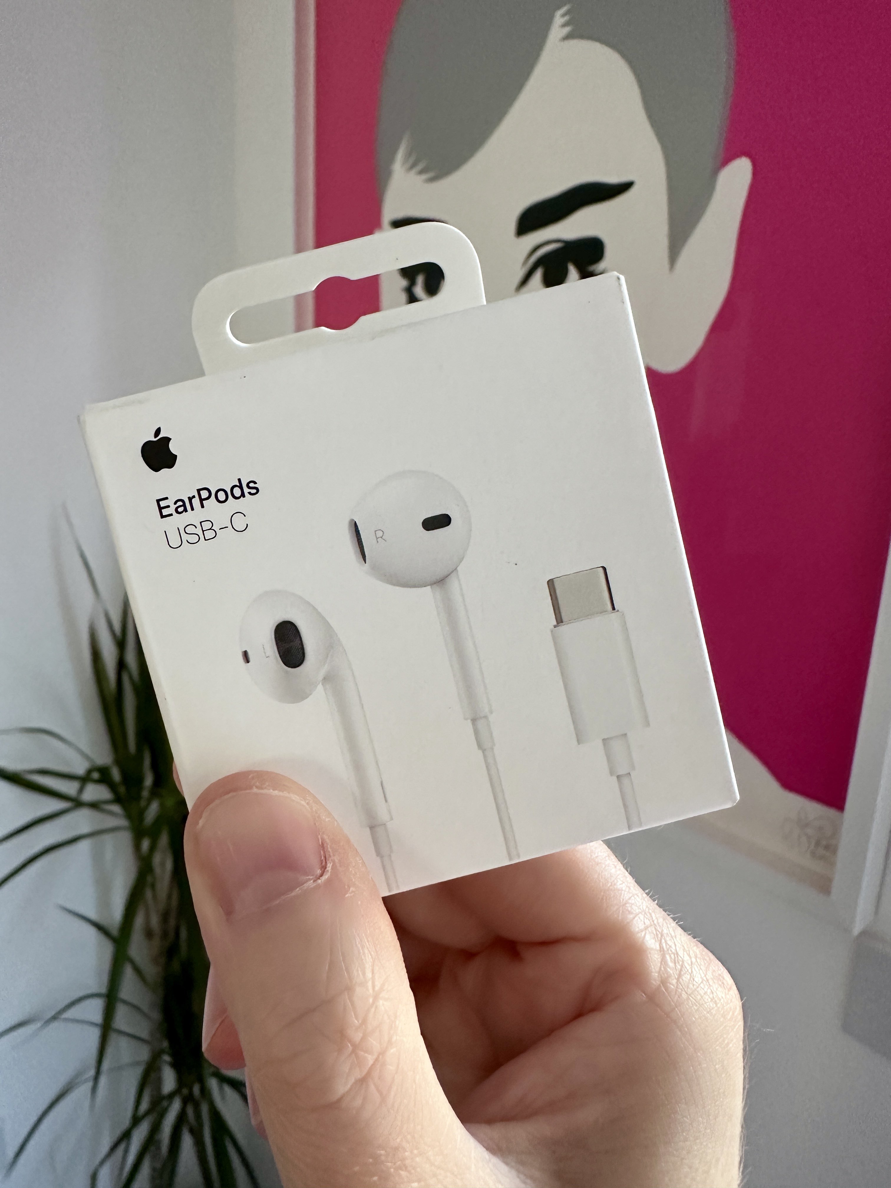 Apple EarPods with USB-C Connector