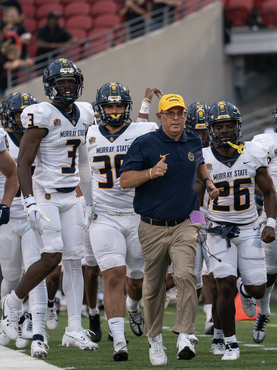 Running toward Saturday 🏃 #GoRacers🏇