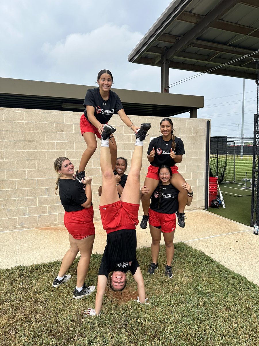Lamar Softball (@lamarsoftball) on Twitter photo Just a reminder: Group โ๏ธ is the best! #AsOne #WeAreLU #happybirthdaysam #shesinourgroup #onourway #MommaHooksIsComing #grrrrrr ๐ Just a reminder: Group โ๏ธ is the best! #AsOne #WeAreLU #happybirthdaysam #shesinourgroup #onourway #MommaHooksIsComing #grrrrrr ๐