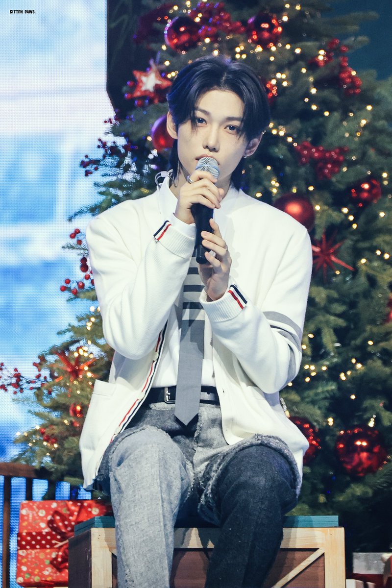 kittenpaws915's tweet photo. 🎈
#HappyFelixDay
#내_행복의_모양은_용복이야
#FelixMakingItIconicAt23

#필릭스 #Felix
#스트레이키즈 #StrayKids https://t.co/dYRAraxT9o