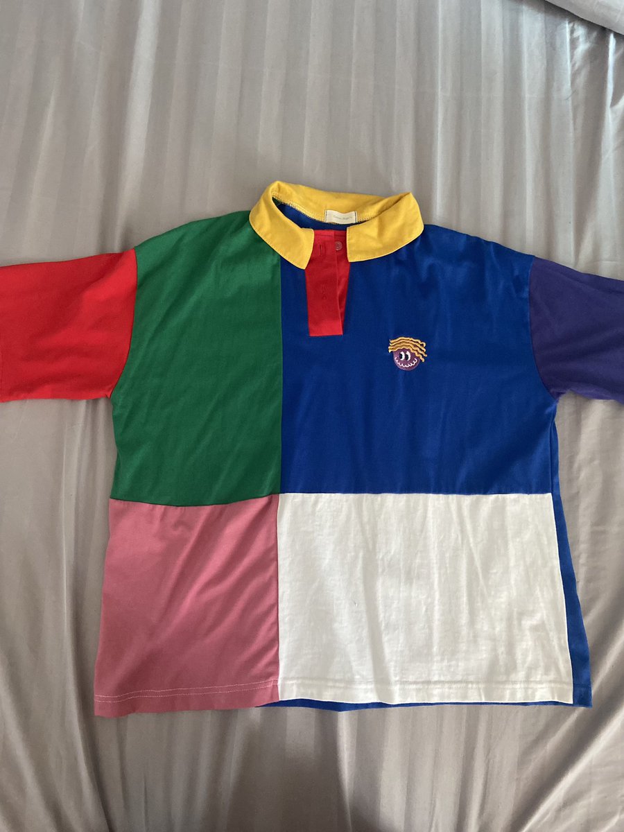 forsellka's tweet photo. ตัวแรก 100.-
Tank top สีขาว 40.-
เสื้อยืด nineties 50.-
เสื้อเชิ้ตสีขาว 90.- https://t.co/FQ7ppg401H