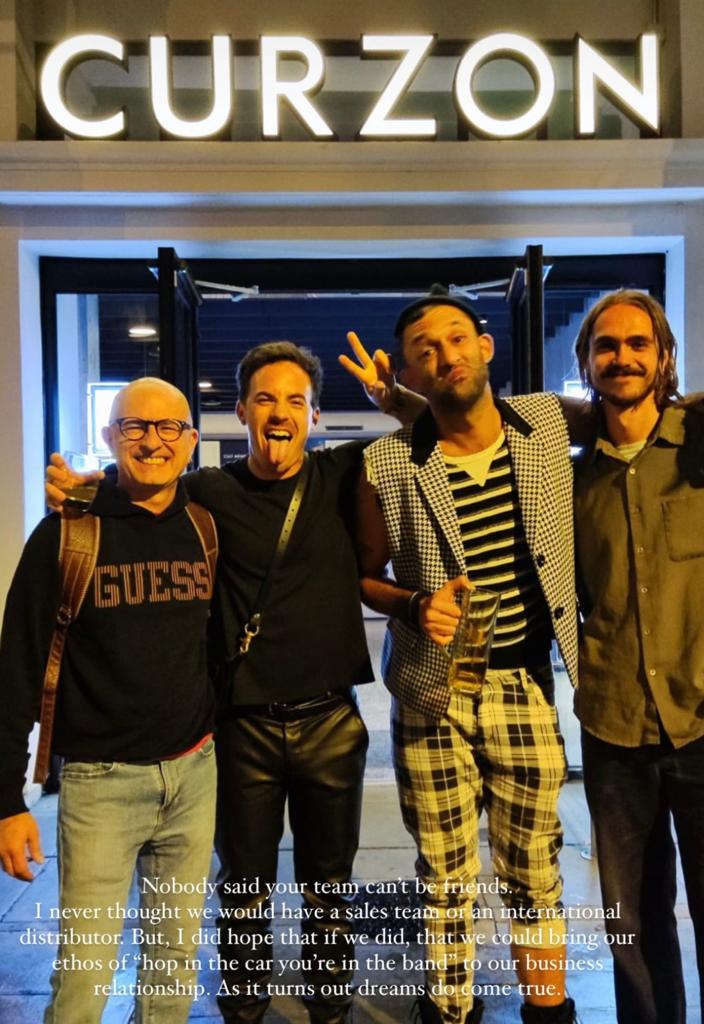 ____MSC___'s tweet image. And what a family! @anchoragemovie  @HoxtonCurzon @chipsahoyjunkie @DeeperMovies