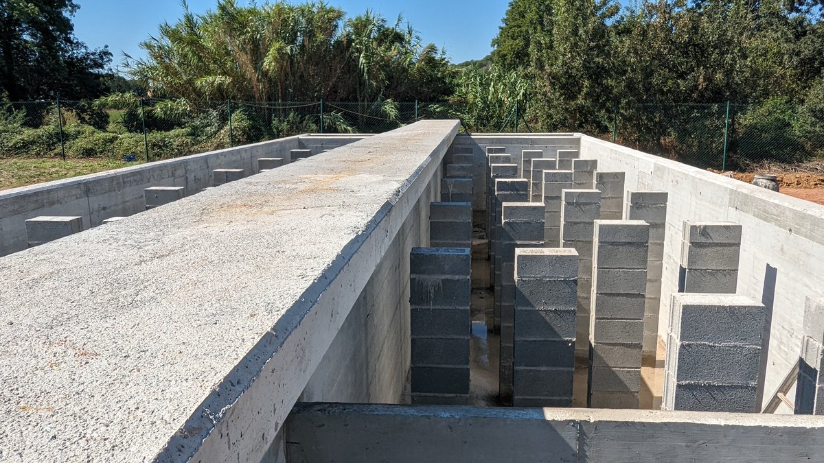 💧🔄BIODAPH units at the demonstration site in Quart (Girona) have been installed by <a href="/sorigue_/">Sorigué</a> !

Now it is time to connect the WWTP to the BIODAPH reactor, fill it with secondary effluent and allow the biofilm to grow on the walls &amp; lamellas of the internal part of the reactors
