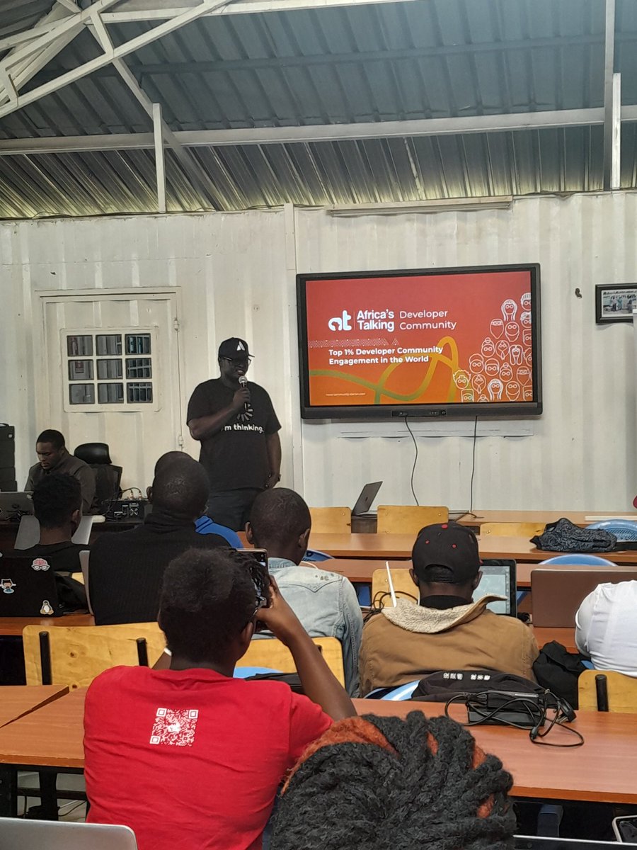 ruita_wachira's tweet photo. Nairobi county hackathon underway at @TheWEEECentre tackling Climate change.
Powered by @Africastalking APIs and graced by members of the @ATCommunityNBO and @ATWomenInTech with APIs crash course from @m_k_global and @sylvia_jebett 
#BuildWithAT #WeLoveNerds #InnovateNairobi https://t.co/CHVJtvLQqE