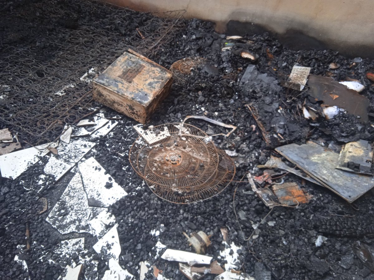 I lost everything. That house fire shattered my dreams and hopes. The story of me coming home from work and everything is gone and left alone. Please assist me by making a tiny donation of your fortune. paypal.me/faridzoel
BSI: 7154559242
SEABANK: 901068061249