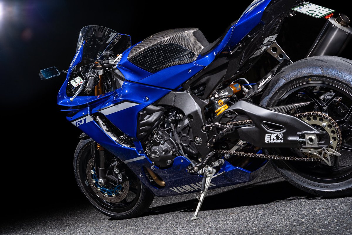 satoshiYZFR's tweet photo. 更新

男
琵琶湖
R1
カブ
ハイエース

Photographer📷
@ugolorean 

#滋賀スーパースポーツレーシング
#ヤマハが好きだ
#バイクが好きだ
#バイク好きな人と繋がりたい 
#yzfr1
#yzfr1m https://t.co/RSsT0q7SkW