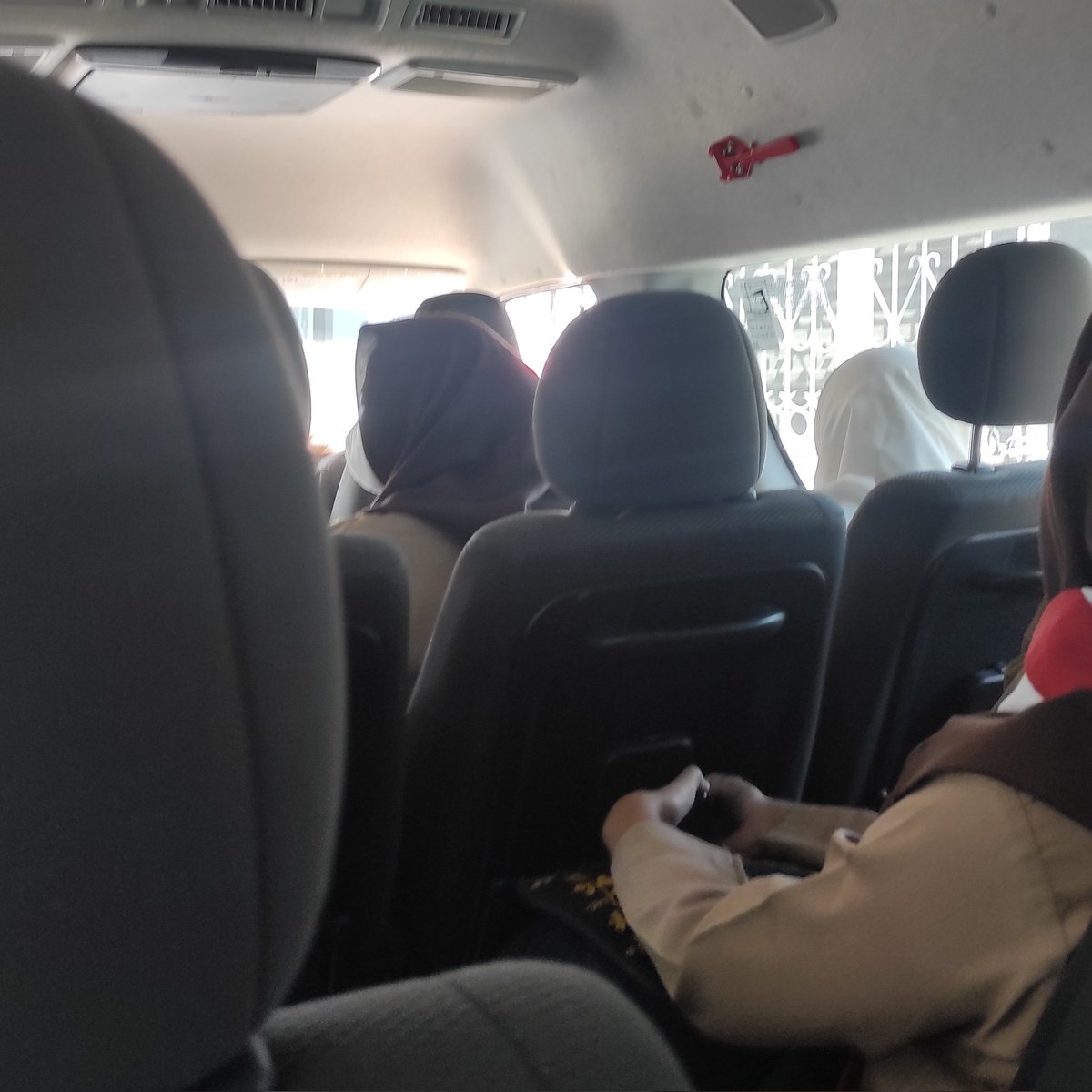 Hari ini aku abis technical meeting lomba debat!!