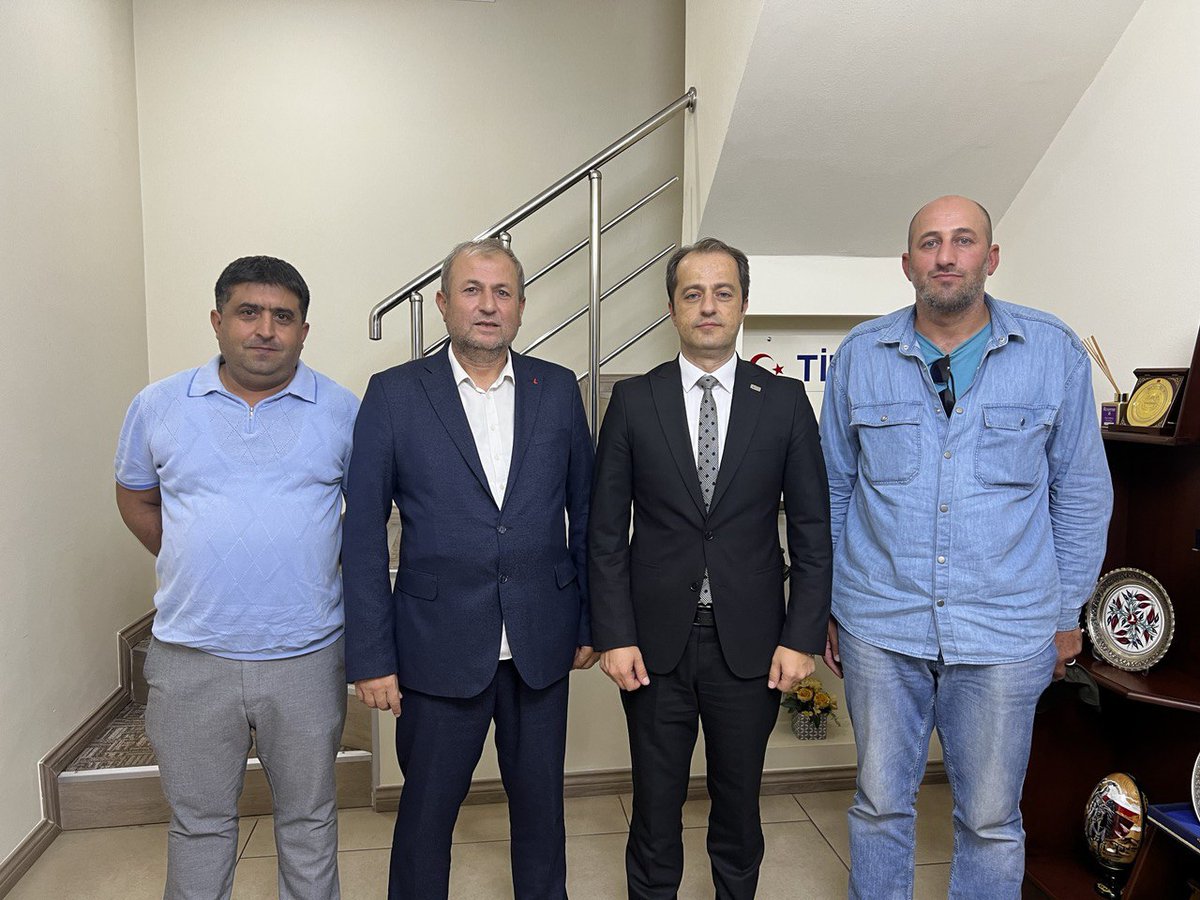 📌 Ülkemizi en güzel şekilde temsil eden kurumlarımızdan TİKA Kırgızistan'ın yeni Koordinatörü sn Mehmet Bodur Beyefendiye hayırlı olsun ziyaretinde bulunduk.