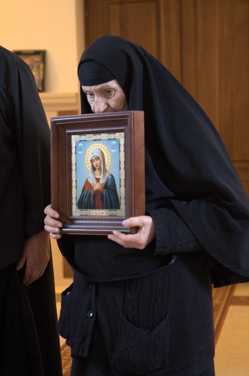 🧵 (1/2) Obituary to abbess Theoktiste (mother Poljka (pronounced Polyka) by Živojin Rakočević, 7/9/23)

THE FINAL FAREWELL TO AUNT POLJKA, ABBESS THEOKTISTE

The Jewel of Orthodox Christian Đakovica

After the NATO intervention (1999), all the love of a city, memories, and past