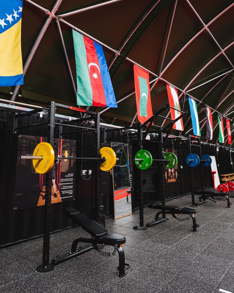 BeaverFitUK's tweet photo. The BeaverDome for Longmoor Training Camp, coupled with the bespoke outdoor training rig, offers a diverse range of training options with the fully customisable interior.
#BeaverFit #Military #BritishArmy #Sustainable #Infrastructure #ShelterSolution https://t.co/0XeWC5P9B1