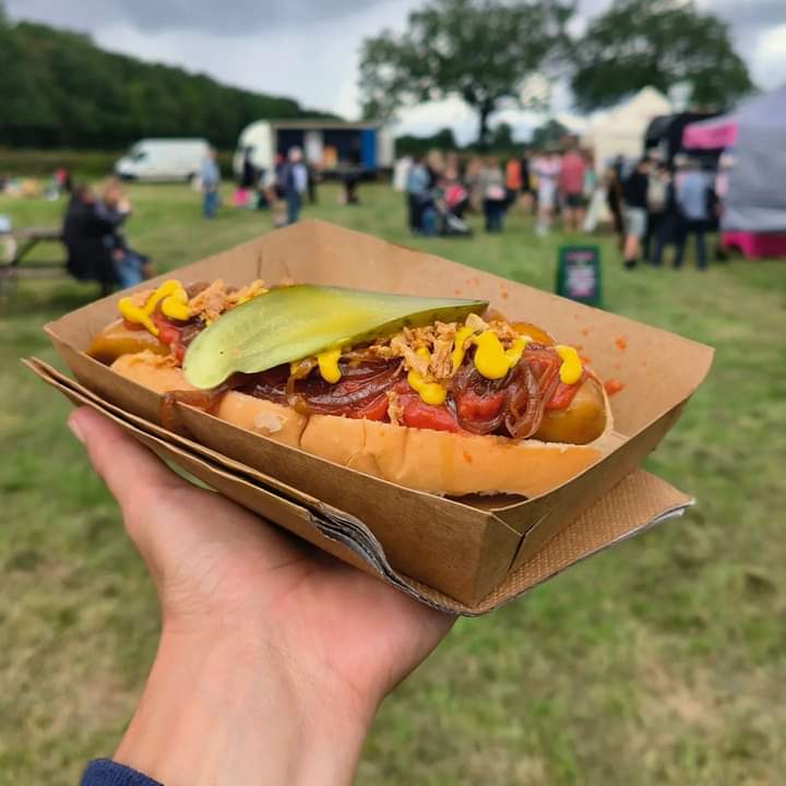 fars_sanctuary's tweet photo. It's been a super-busy but uplifting few wks for #TeamFARS, as generous friends have stepped up to raise funds for the animals they love & respect π€ππππππ Beautiful #Barnival for eg raised an amazing Β£2,448 (Β£1500 from ticket sales etc, Β£948 from our merch stall) ππ±πΆπ https://t.co/wvwp6uKnS9