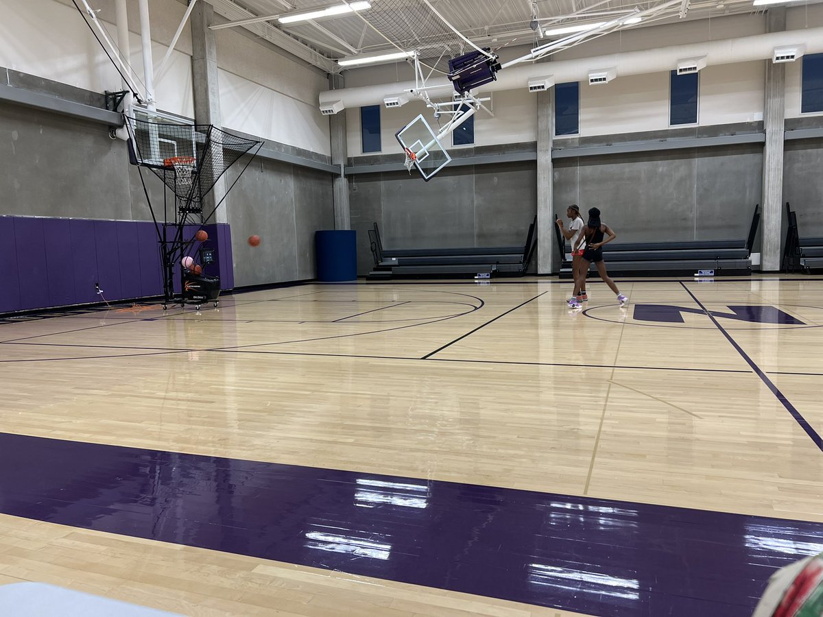 NKC_Girls_Bball's tweet photo. Rise and Shine and put that work in! Dee Dee and Yaya getting  some good ole early morning shooting on the Dr. Dish! 
#gettingbetter #morninghoops #HORNETSBBALL #NKCHS https://t.co/CyA6b5c2G5