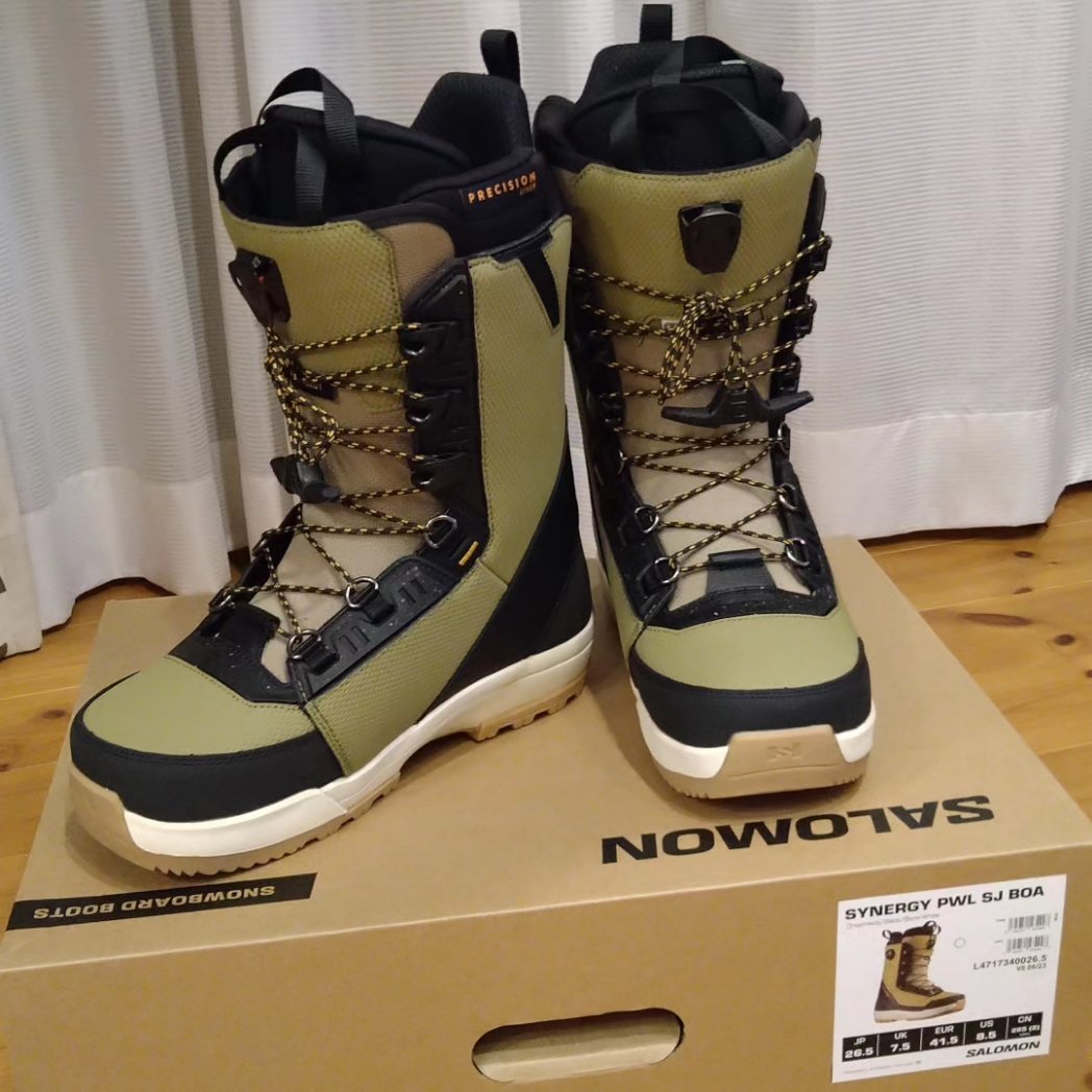 tokinho78GROM's tweet photo. 今シーズンの相棒でーす😍
#SYRING
#salomon
#salomonsnowboard https://t.co/12RviIpT3C