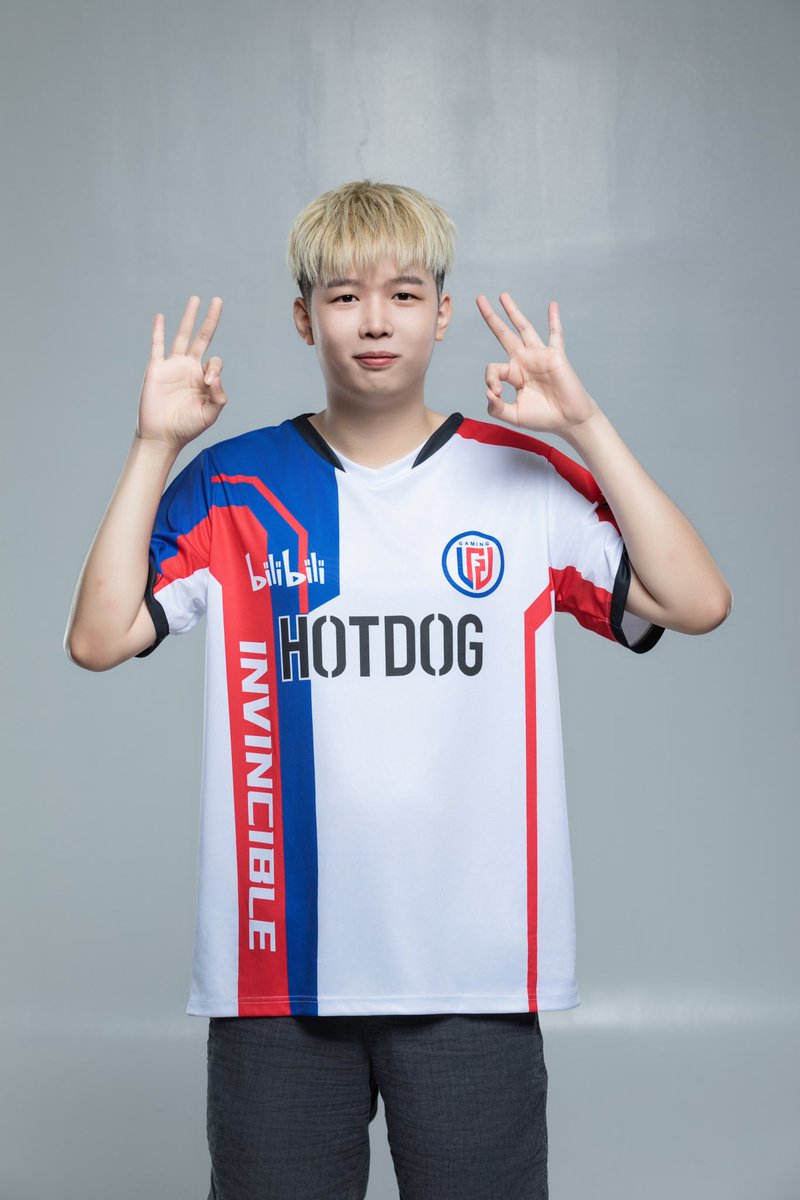 LGDgaming's tweet photo. Our ‘New Jersey’ 😎 #LGDwin https://t.co/iFcWVPwnyr