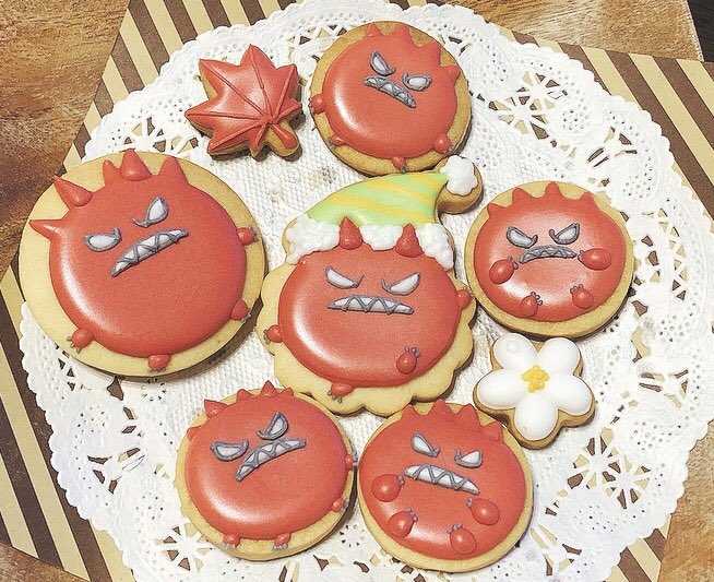 「#絵を描く人が作った料理とかお菓子が見たい 映えそうなのはクッキーしかなかった 」|くろせ❄のイラスト