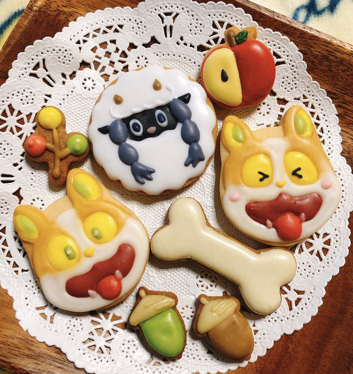 「#絵を描く人が作った料理とかお菓子が見たい 映えそうなのはクッキーしかなかった 」|くろせ❄のイラスト