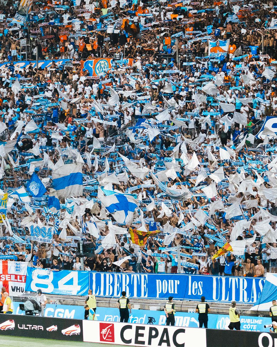 OM_Officiel's tweet photo. 𝗨𝗡𝗜𝗦 par la même passion 🔵⚪️ https://t.co/h6z5x64w0s