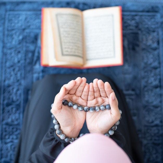 Rohati84177440's tweet photo. Jangan terpaku dengan 1 keinginan, yang belum terpenuhi.
Lalu kau melupakan banyak nikmat yang Allah berikan tanpa kamu minta
#CelahAwan
#alkafi
#malamjumat https://t.co/2UU7AJ1gqB