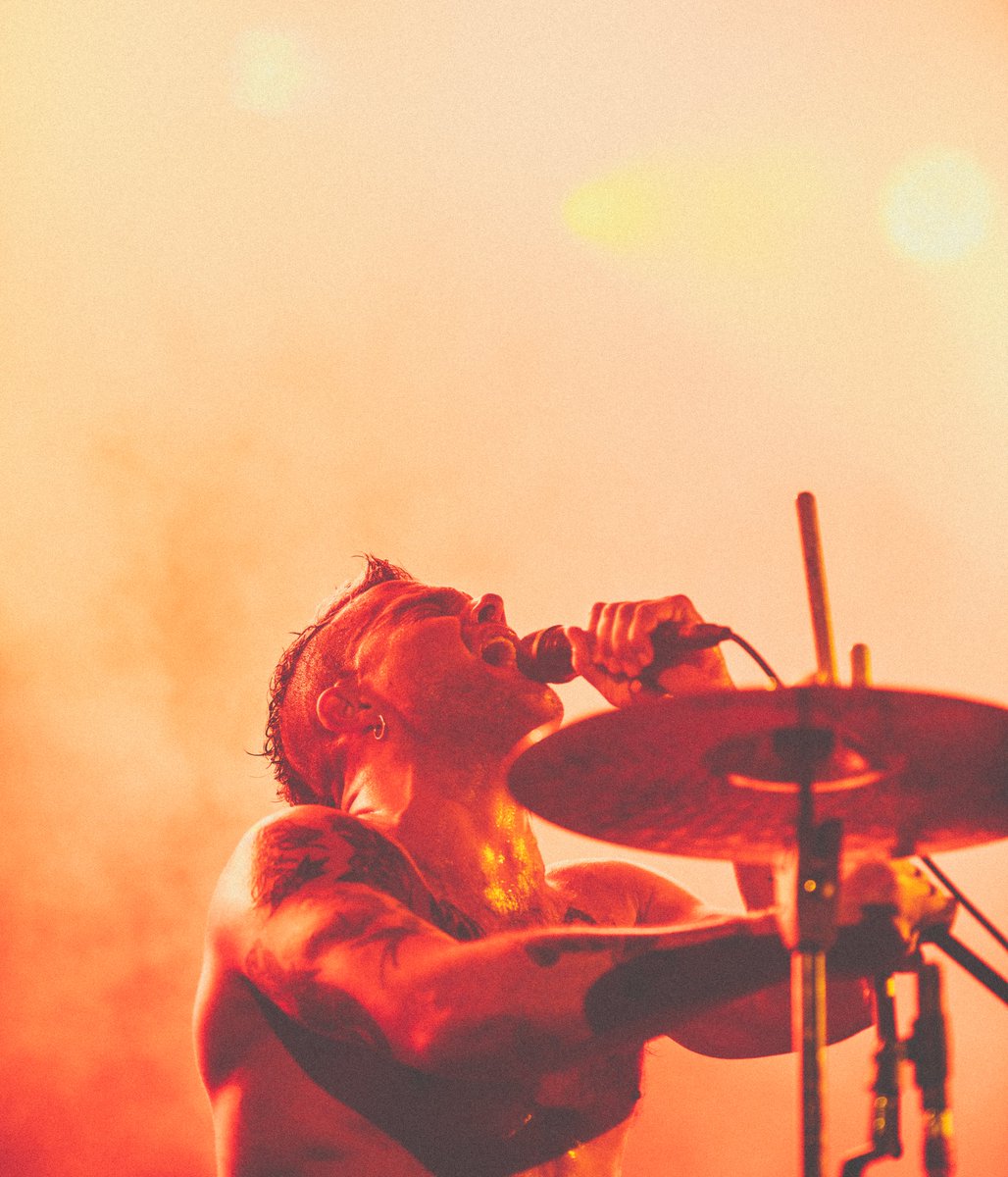 yushyontherun's tweet photo. . @softplayband shot for @OfficialRandL https://t.co/tQt6Cebv7h