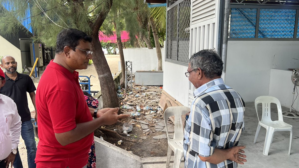 ޤައުމީ ކެންޑިޑޭޓް އޮނަރަބްލް ޤާސިމް އިބްރާހީމްގެ ރަނިންގމޭޓް ޑރ.އަމީން އިބްރާހީމްގެ ރިޔާސީ ކެމްޕެއިނުގައި  ވިލިމާލޭގައި ދޮރުން ދޮރަށް ހިންގެވުން.

#ހާސްކަނޑާލާހަމަޖެހޭނެ
#ޤާސިމްއަމީން2023 

 #QasimAmeen2023
#CandidateNo5
#GaumeeCandidate
#HaaskandaalaaHamajeheyne