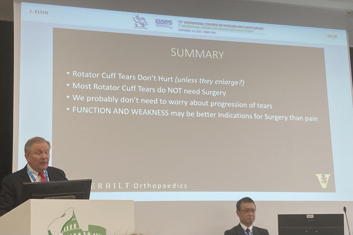 Joint surgeon/PT session discussing best care for cuff tears: John Kuhn tells us most cuff tears don’t need surgery and tear progression is less NB than we think. @ICSSSET_23 #ICSET2023