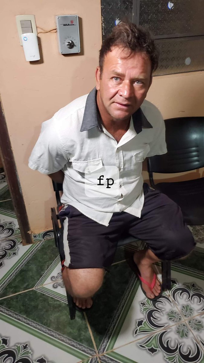 DINAMICA101's tweet photo. Detuvieron al presunto cabecilla del grupo que mató de un escopetazo a un niño de 12 años, en Tava’í departamento de Caazapá. En total se realizaron diez allanamientos.

El sujeto fue identificado como Mario Ismael Cuevas Espínola, alias Tola'i, de 47 años de edad. https://t.co/nSSgzYEaLK