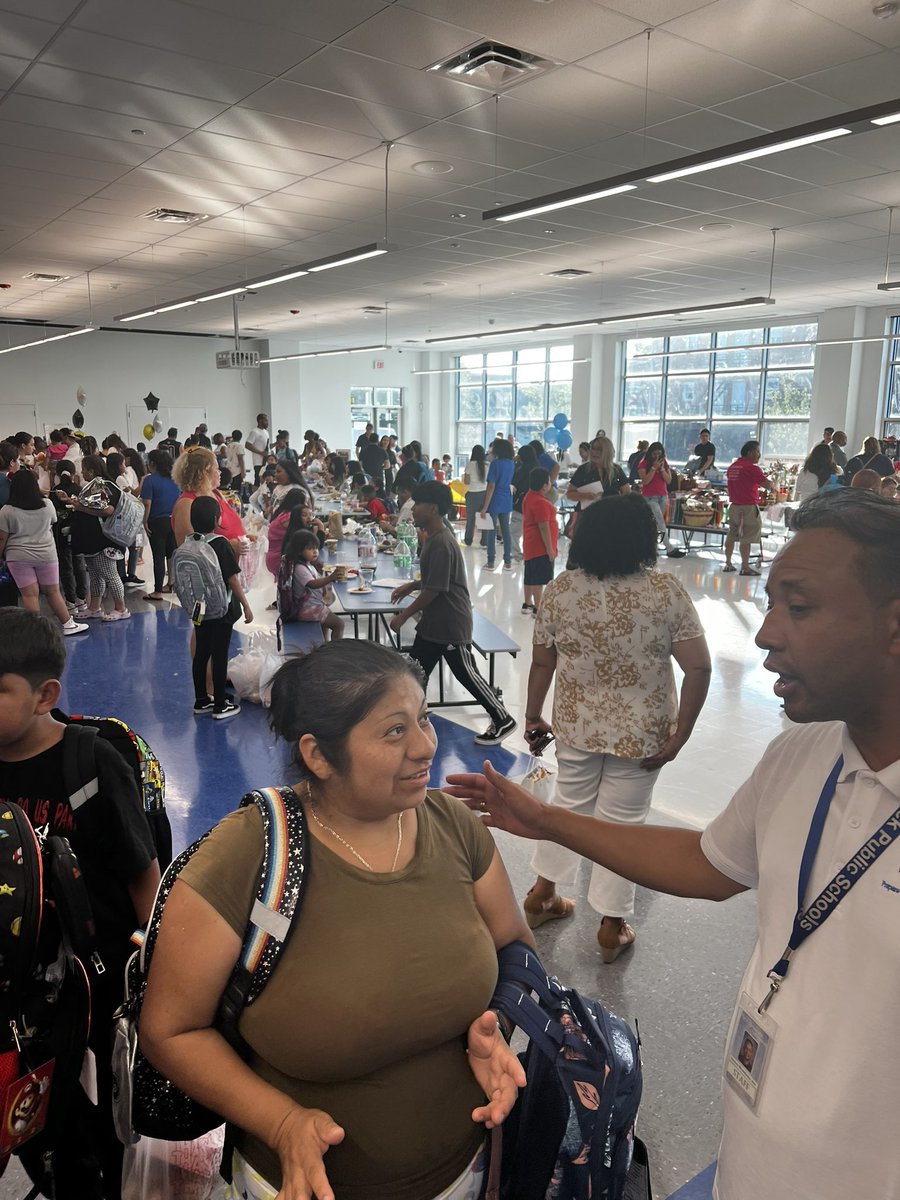 Blanquita B. Valenti Community School tweet media