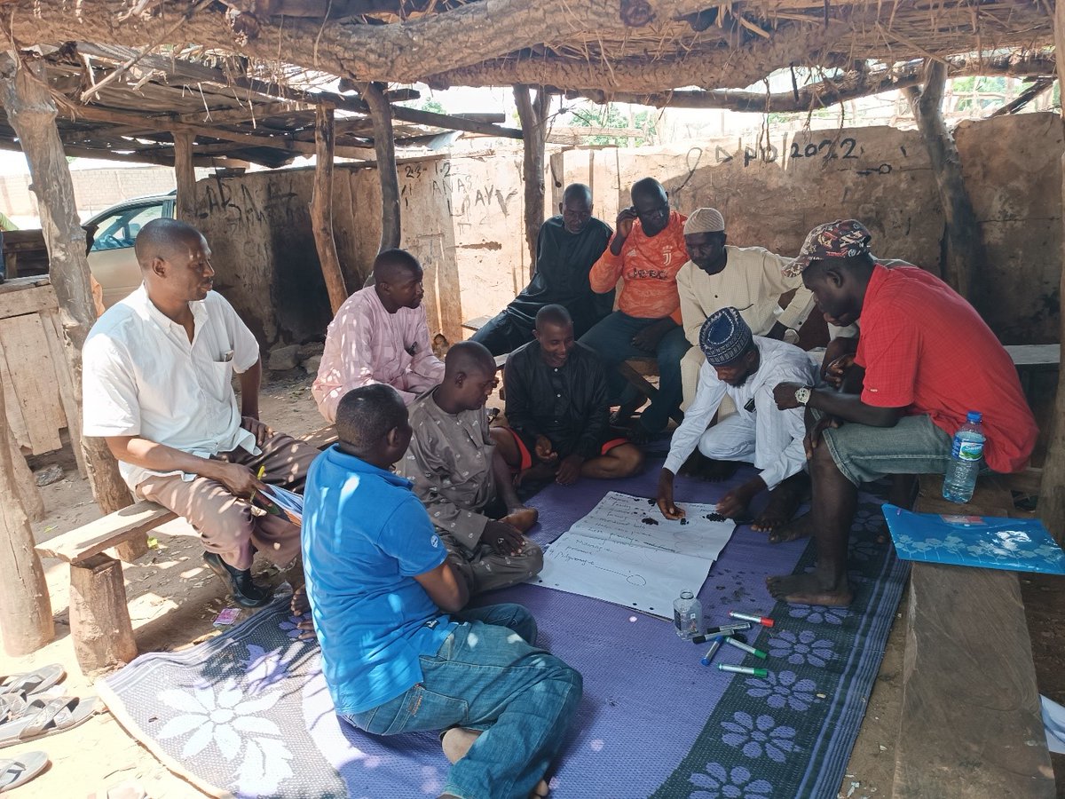 LIDISKI1's tweet photo. Assessing the role of livestock mobility and networks in the control of PPR in Plateau, Bauchi and Kano States.

In 2022, the animal mobility team conducted a survey. Focus group discussions were conducted with market traders, transporters, and transhumance herders. #animalhealth https://t.co/Bge2IU7LBo