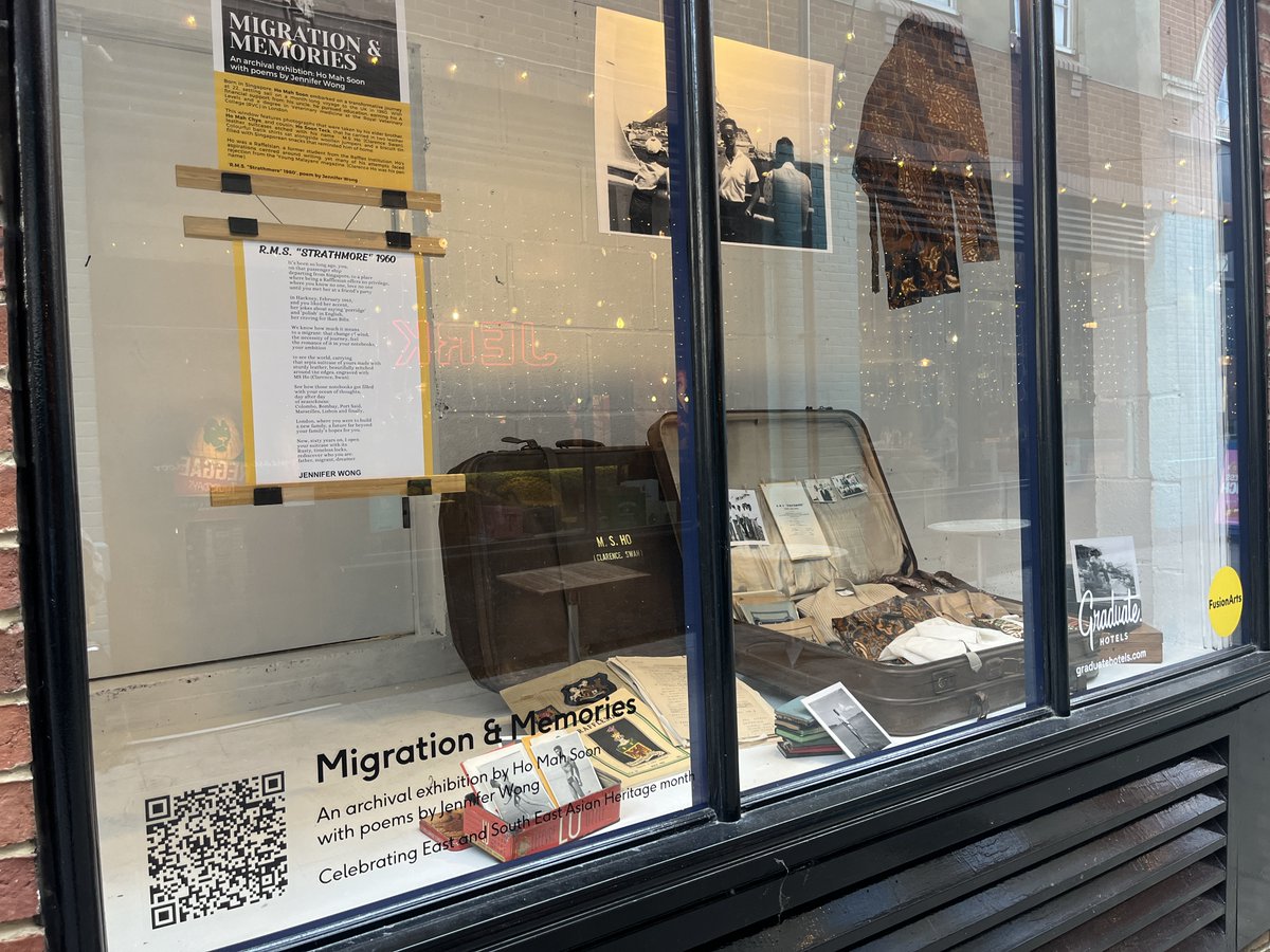 brookespoetry's tweet photo. We very much enjoyed Migration &amp; Memories, an exhibition from @FusionArtsOx about the journey of Ho Mah Soon, with poems by @jennywcreative - a moving &amp; beautiful glimpse into the life of a migrant. On view in Oxford's #WindowGalleries through September: https://t.co/EvjiADfDEw https://t.co/JHFr2uUkWr