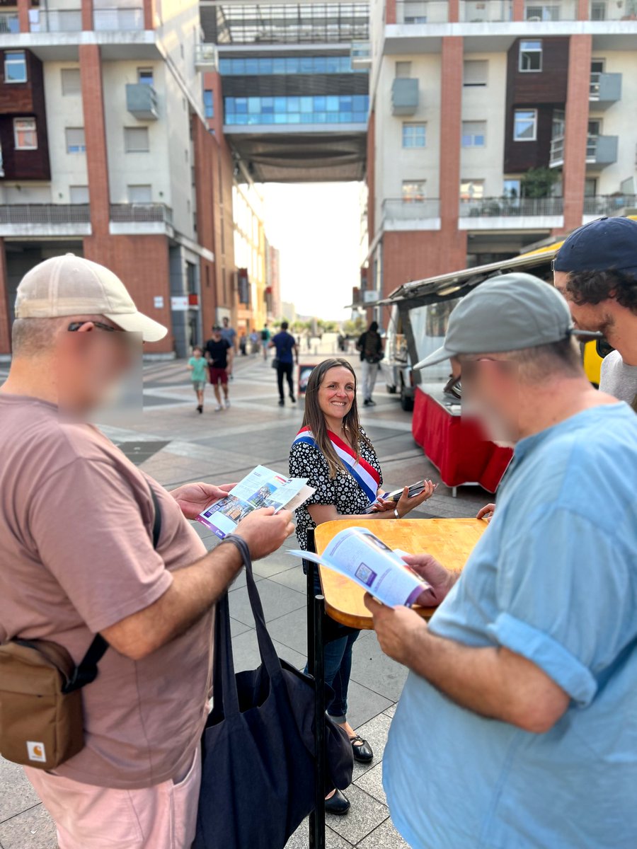 Anne_Stambach's tweet photo. Avant la reprise parlementaire, je vais le plus possible à votre rencontre, comme hier sur les marchés de Croix-Daurade et Marengo. 
Merci pour ces échanges précieux: c'est votre quotidien qui inspire nos combats. 
Rdv ce week-end à Montberon, Saint-Jean, Pechbonnieu et L'Union! https://t.co/LMbph9fzus