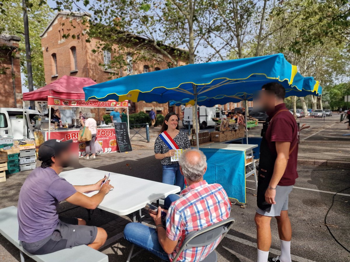 Anne_Stambach's tweet photo. Avant la reprise parlementaire, je vais le plus possible à votre rencontre, comme hier sur les marchés de Croix-Daurade et Marengo. 
Merci pour ces échanges précieux: c'est votre quotidien qui inspire nos combats. 
Rdv ce week-end à Montberon, Saint-Jean, Pechbonnieu et L'Union! https://t.co/LMbph9fzus