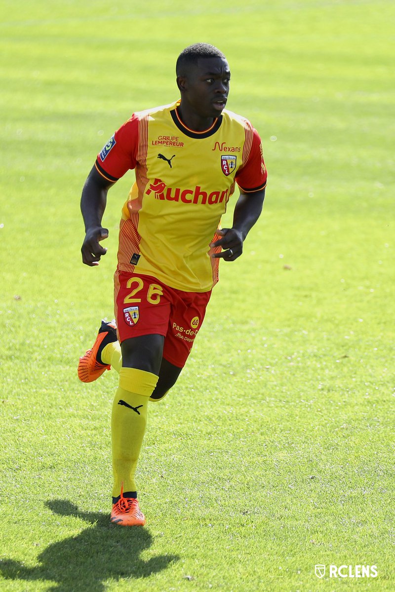 RCLens's tweet image. 🆕C&apos;était l&apos;heure des débuts pour les derniers venus, hier, lors de #RCLRCSC !

#FierDEtreLensois