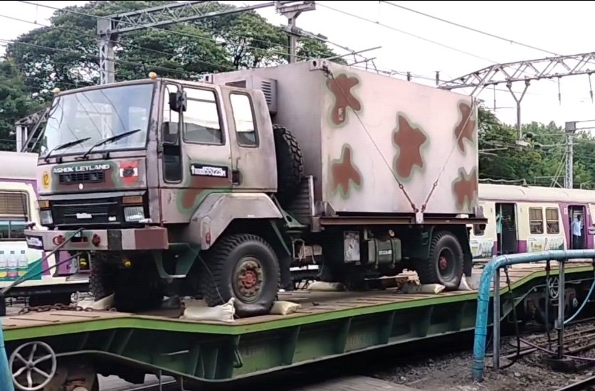 Supposedly a Maintenance/Workshop Vehicle consisting of Containers mounted onto flatbed Ashok Leyland trucks.
This particular vehicle is associated with Air Def AAA Units, primarily the Bofors 40mm Regiments.