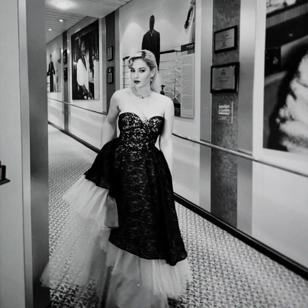 cunardline's tweet photo. London Fashion week might be underway, but our Cunarders have Gala Evening fashion worthy of a runway! 

📷 aleksandratitanic on Instagram https://t.co/AuAMAujMtP