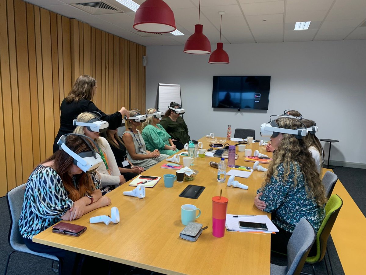 Did you know that all the Angel Eyes staff team have received CPD Visual Impairment Awareness accredited training? We completed this training alongside our partner Children's Law Centre back in June. 

@Children's Law Centre (CLC) 
@EmpathEyes 
#visualimpairment #training #cpd