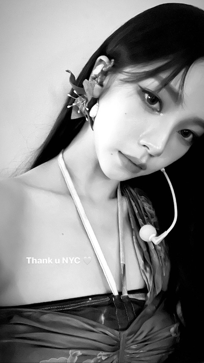 karinaspics's tweet photo. #KARINA instagram story update https://t.co/Xsekya9t0q