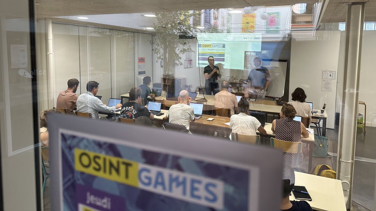 emi_formations's tweet photo. Après l’organisation l’année dernière à l’@emicfd des premiers #OSINTGames, nous avons le plaisir d’accueillir des salariés du Groupe @lemondefr pour une session en INTRA. https://t.co/5PzT7tDFZk