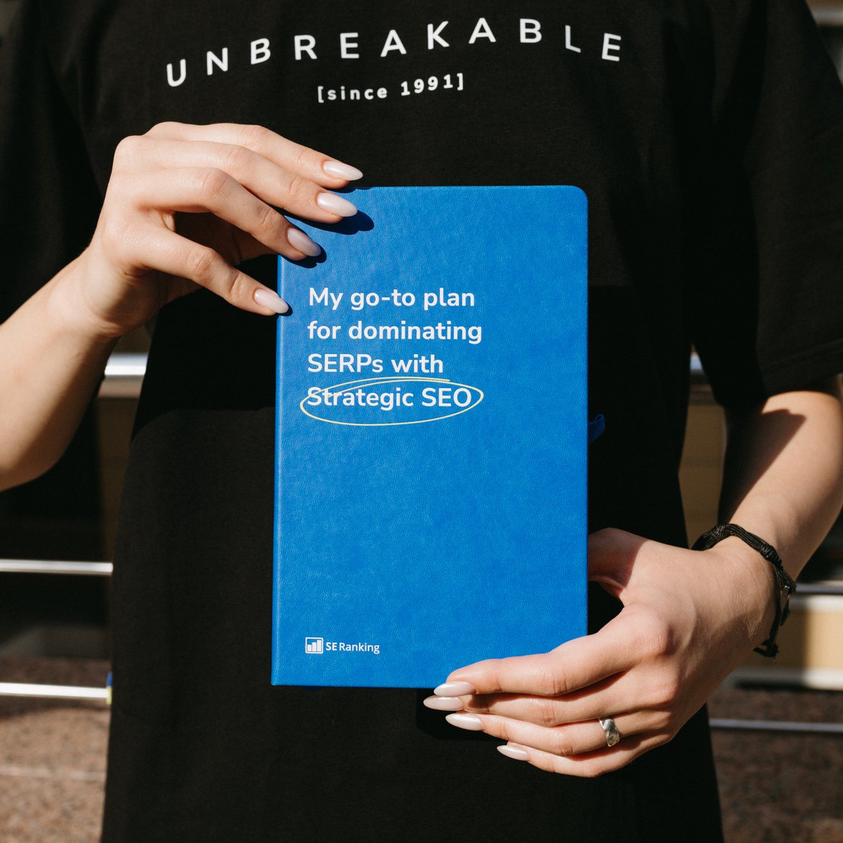 SERanking's tweet image. It&apos;s back to school season, so get your backpack ready! We&apos;ve got something special just for you — a limited edition notebook to jot down your coolest ideas ✏️ We want to share this special swag with you!

Giveaway conditions shouldn’t be rocket since, so we made it simple:

1.…