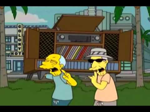 SIETE DE SEPTIEMBRE
LA LLAMADA QUE LLEGARÍA
ME DICEN QUE AHÍ ESTÁS
QUE NO LLAME A LA POLICÍA
LUEGO CUELGA
TODAVÍA NO PIERDO LA FE
SÉ QUE ALGÚN DÍA VOLVERÁS
Y PASE LO QUE PASE
YO TE ESPERARÉEEEEEE
