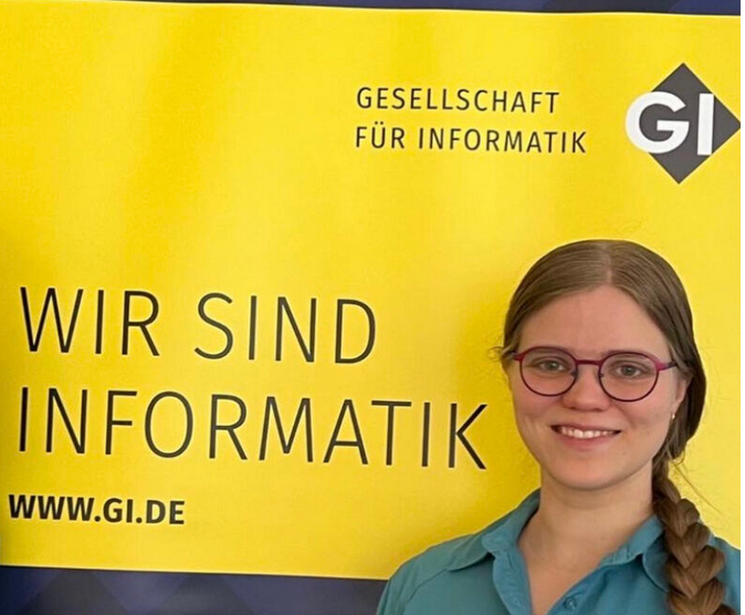 🚨Heute Radioeins einschalten! 🚨 
 
Ich gebe ein Interview über mein Engagement bei der Gesellschaft für Informatik und <a href="/byte_challenge/">BYTE Challenge</a> 🤩🤓 
 
#Engagement lohnt sich🥳😇 
 
Also #Radio einschalten, inspirieren lassen und der GI beitreten ☺️😜