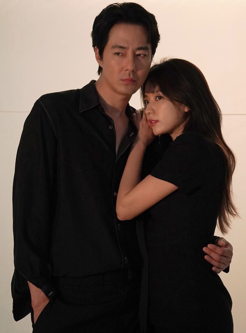 hyovrse's tweet photo. MOTHER AND FATHER OH MY GOD???? https://t.co/j5HASuIdvb