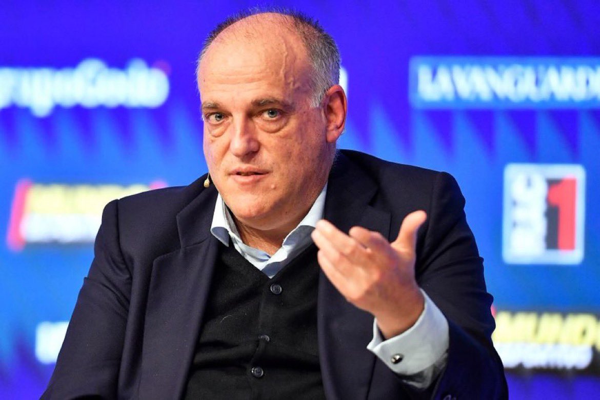 Comunicado_Ofic's tweet photo. Javier Tebas, presidente de LaLiga: "Leo Messi no acabó su carrera en el Barcelona porque no lograron llegar a un acuerdo". 🔵🔴🇦🇷

"Ojalá hubiera podido terminar su carrera en La Liga. Hubiera sido lo mejor para él, para mí y para el Barcelona". https://t.co/VZi90hHJjY