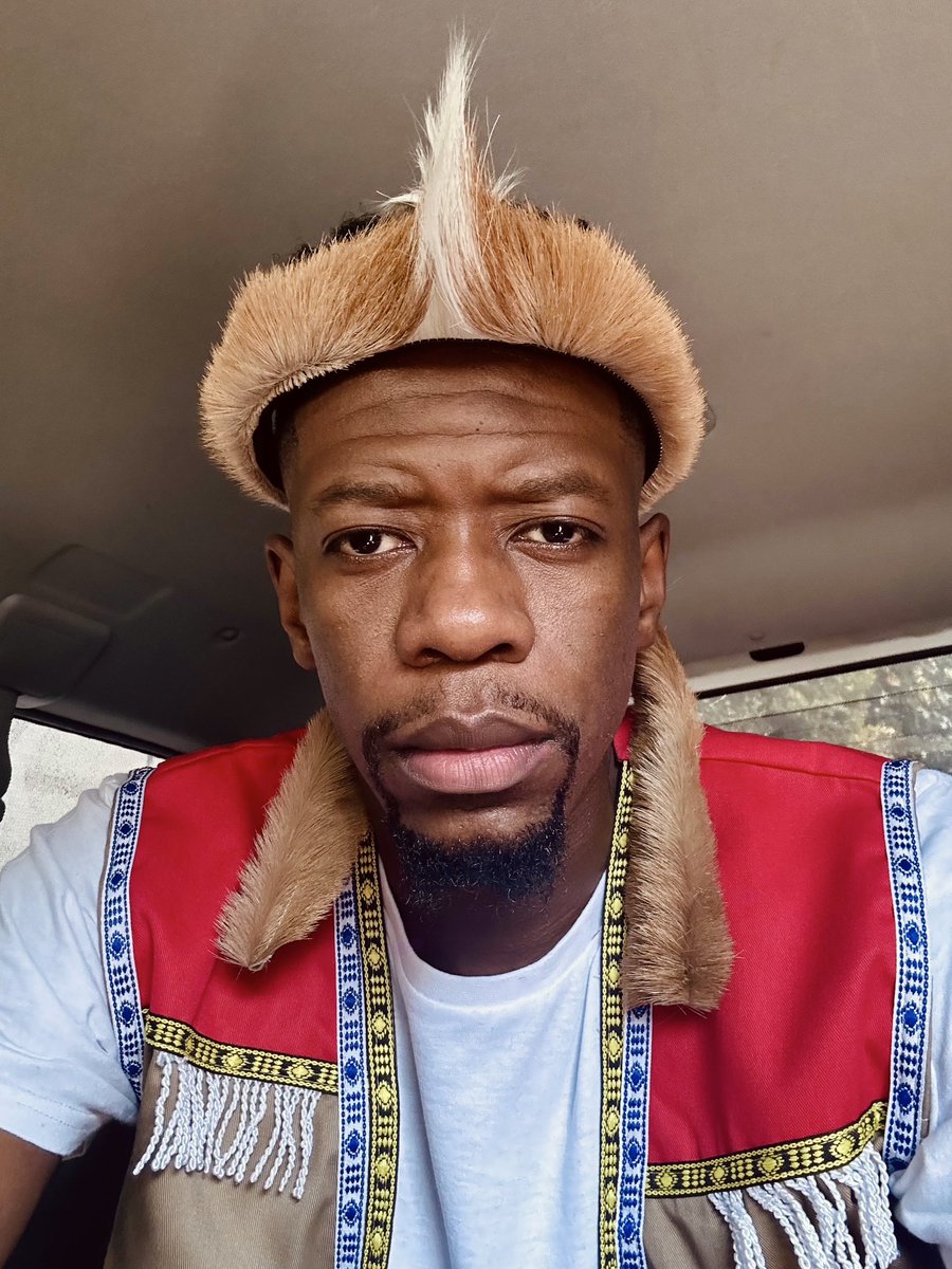 _Hybreed_'s tweet image. Robot Boii