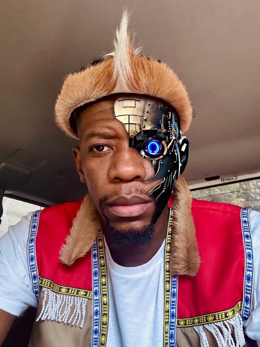 _Hybreed_'s tweet image. Robot Boii