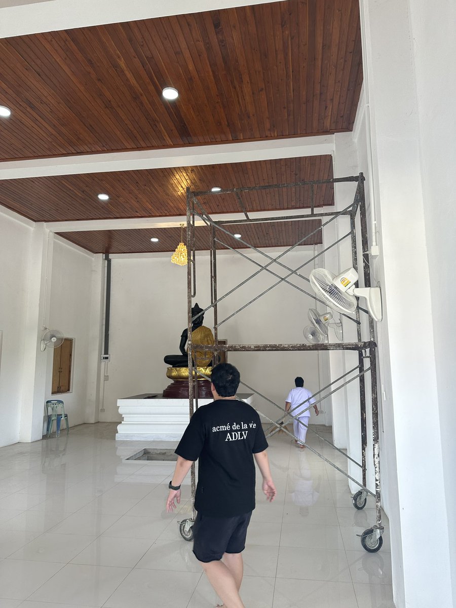 ต้องขอบคุณทุกคนมากครับที่ทำบุญร่วมกันในครั้งนี้ผมรู้สึกขอบคุณทุกคนและอยากให้ทุกคนคิดว่าผมมีความสุขที่ได้ให้และทุกคนก็มีความสุขที่ได้ให้เช่นกัน เป็นวัดเล็กๆต่างจังหวัด หลวงลุงของผมเองคอยดูแลวัดแห่งนี้ ครั้งแรกที่ผมไปรู้สึกว่าที่นี่ต้องการบูรณาการผมและแอดมินจึงจัดงานนี้ #beyourluve