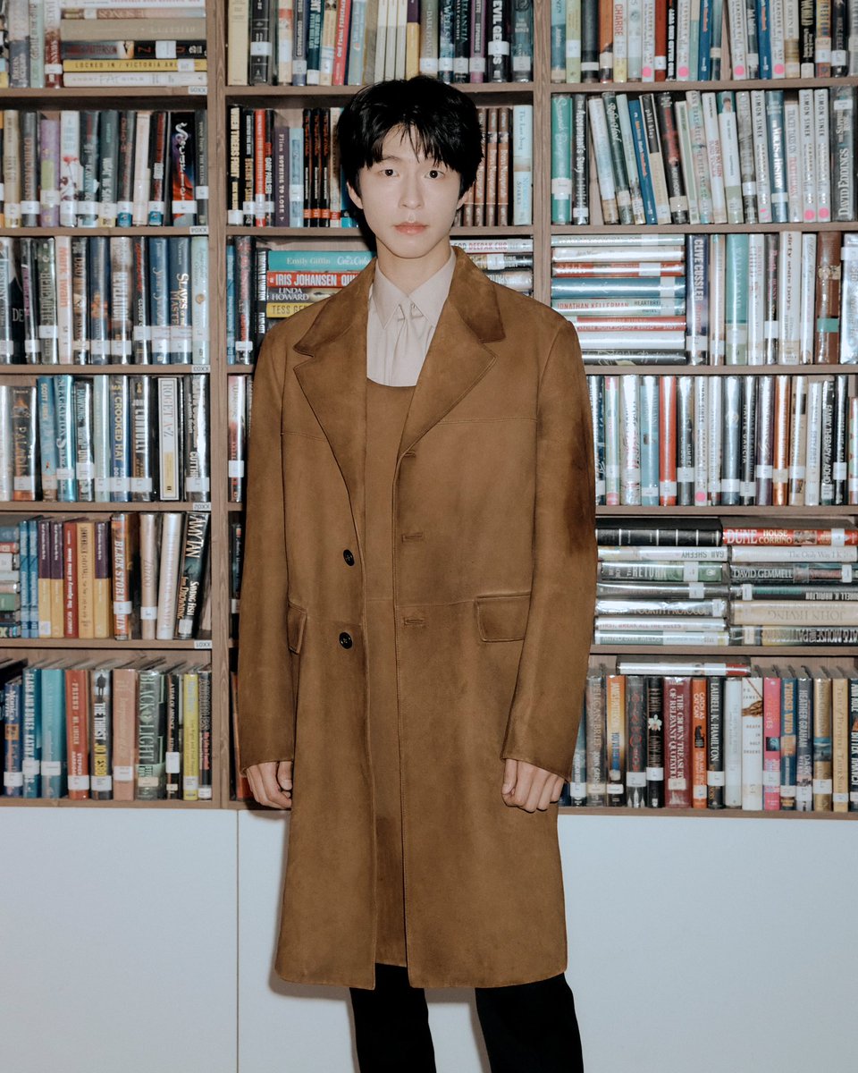 Prada's tweet photo. Prada Ambassador Jaehyun together with Kyohwan Koo, Hong Kyung and Soojoo attended Prada Mode Seoul, curated by Lee Sook-Kyung.
 
#PradaMode
#Prada https://t.co/lvwRqNOYJ3