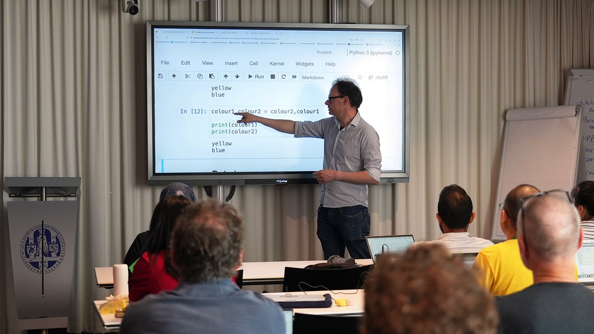 Learn the basics of #DataAnalysis and #DataVisualisation using #Python <a href="/ubleiden/">UBLeiden</a>!
Only a few days left to register for the <a href="/CDSLeiden/">Centre for Digital Scholarship</a> 'Data analysis with Python' #Workshop series for <a href="/UniLeiden/">Universiteit Leiden</a> researchers.
15, 22, 29 Sept.
Learn more and register!
➡️edu.nl/tj9gr