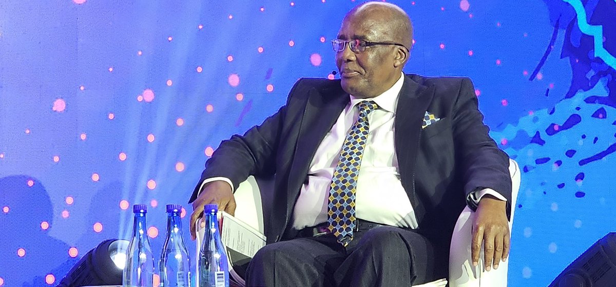 TBCZA's tweet photo. [TBCSA CONFERENCE ‘23]
Home Affairs minister, Dr Aaron Motsoaledi, says an “e-Visa Hub” is specifically created for the tourism sector to facilitate ease of doing business by industry players. 

#TourismMatters
#EngineOfGrowth https://t.co/cDQqli2yJX